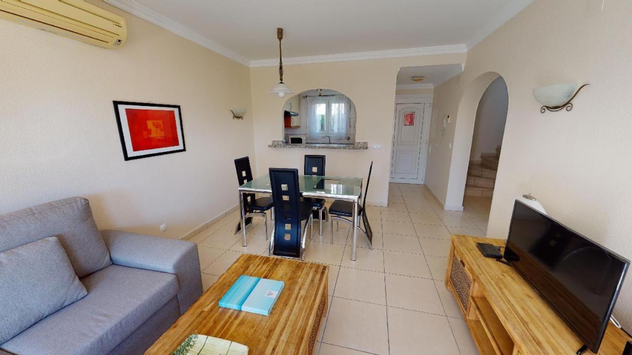 Apartamentos Y Villas Oliva Nova Golf Resort Bagian luar foto