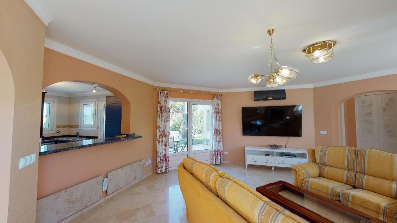 Apartamentos Y Villas Oliva Nova Golf Resort Bagian luar foto
