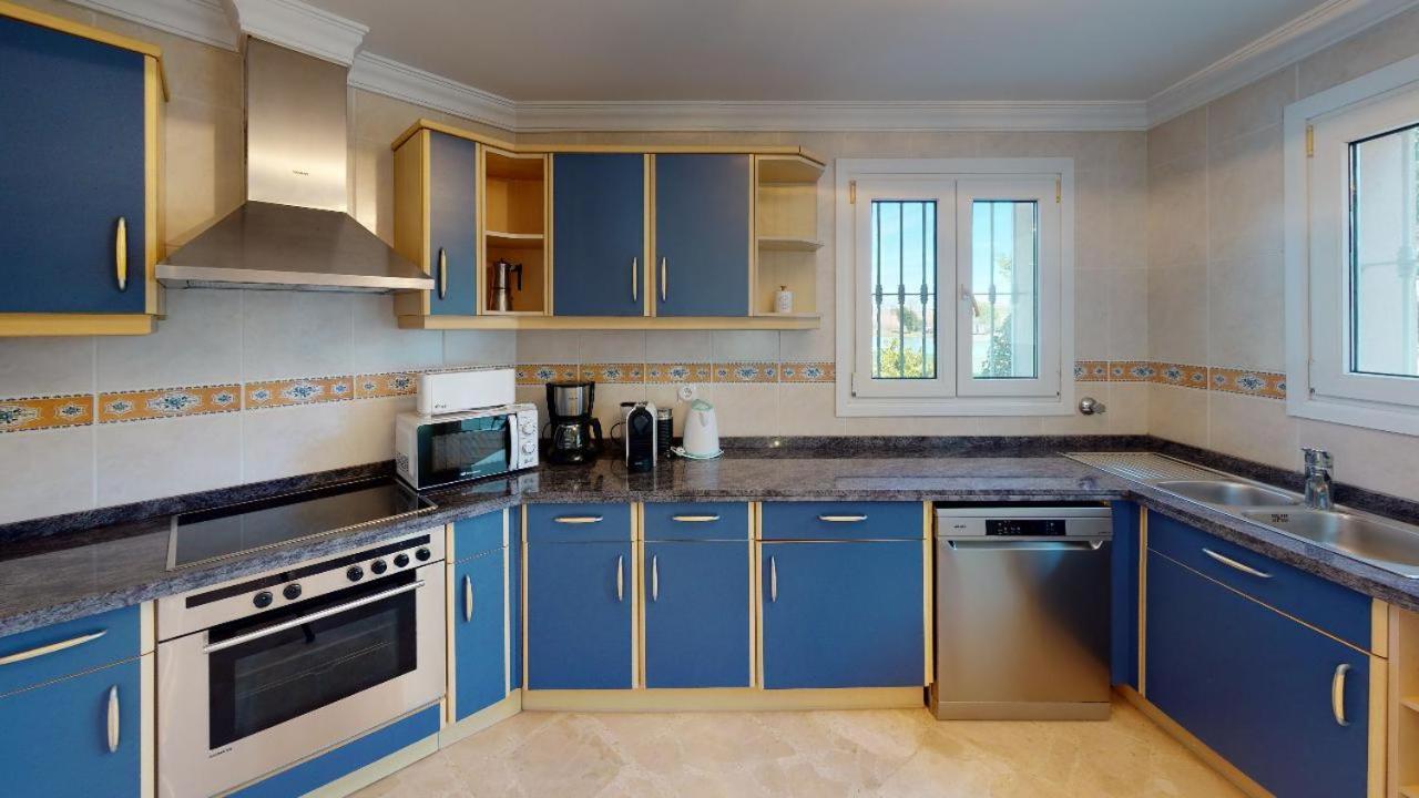 Apartamentos Y Villas Oliva Nova Golf Resort Bagian luar foto